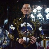 dalam rangka silahturahmi dan membahas isu-isu kebangsaan terkini.