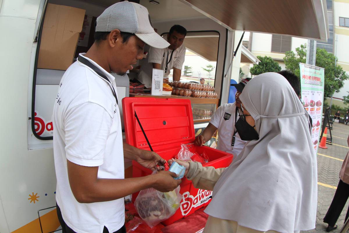 Bazar ini kolaborasi PT LRTJ dan Pemprov DKI Jakarta Bazar ini kolaborasi PT LRTJ dan Pemprov DKI Jakarta