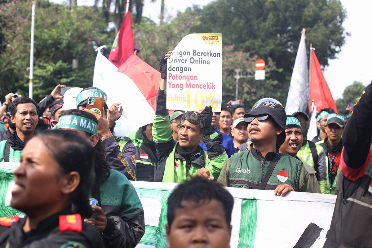 Aksi Demontrasi Driver Ojek Online Aksi Demontrasi Driver Ojek Online
