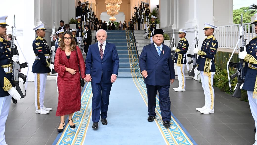 Presiden Prabowo Sambut Kedatangan Presiden Brazil Luiz da Silva Presiden Prabowo Sambut Kedatangan Presiden Brazil Luiz da Silva