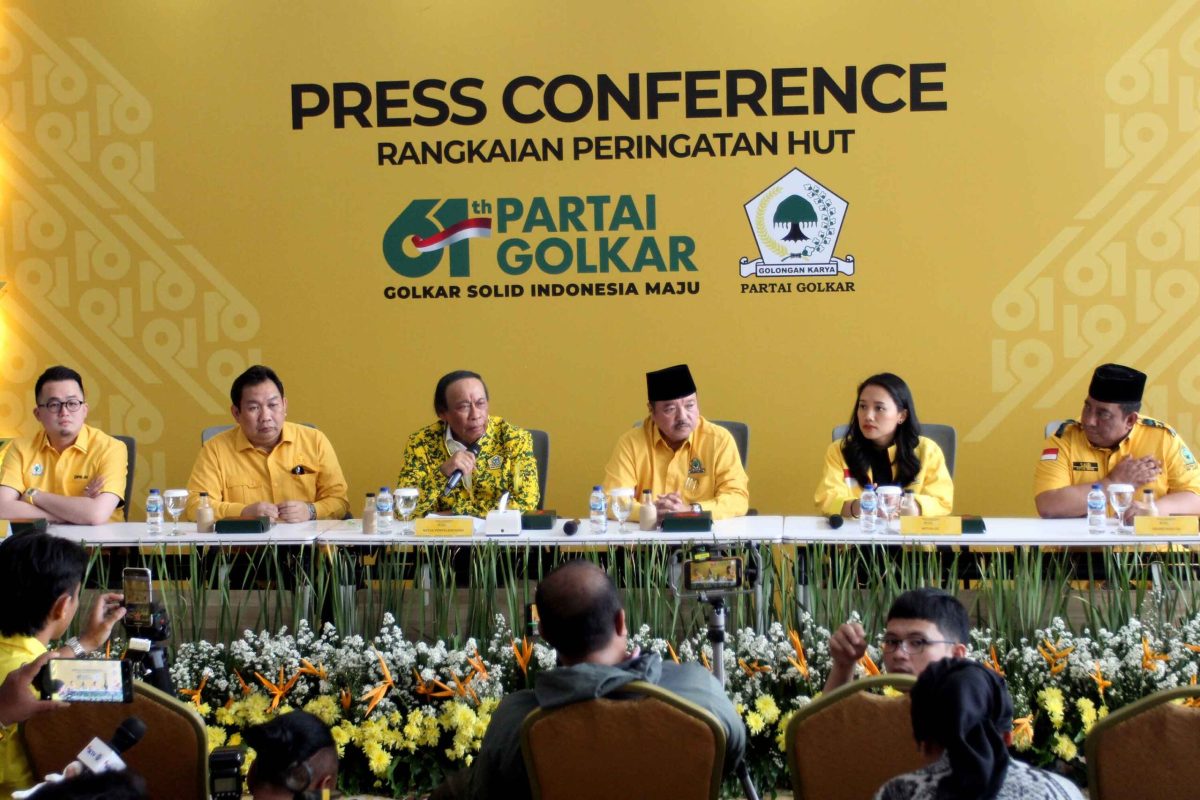 Jelang Perayaan HUT Golkar Ke-61 Jelang Perayaan HUT Golkar Ke-61