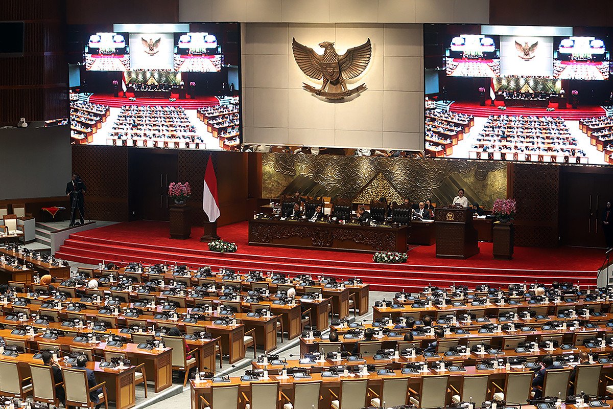 Sidang Paripurna DPR