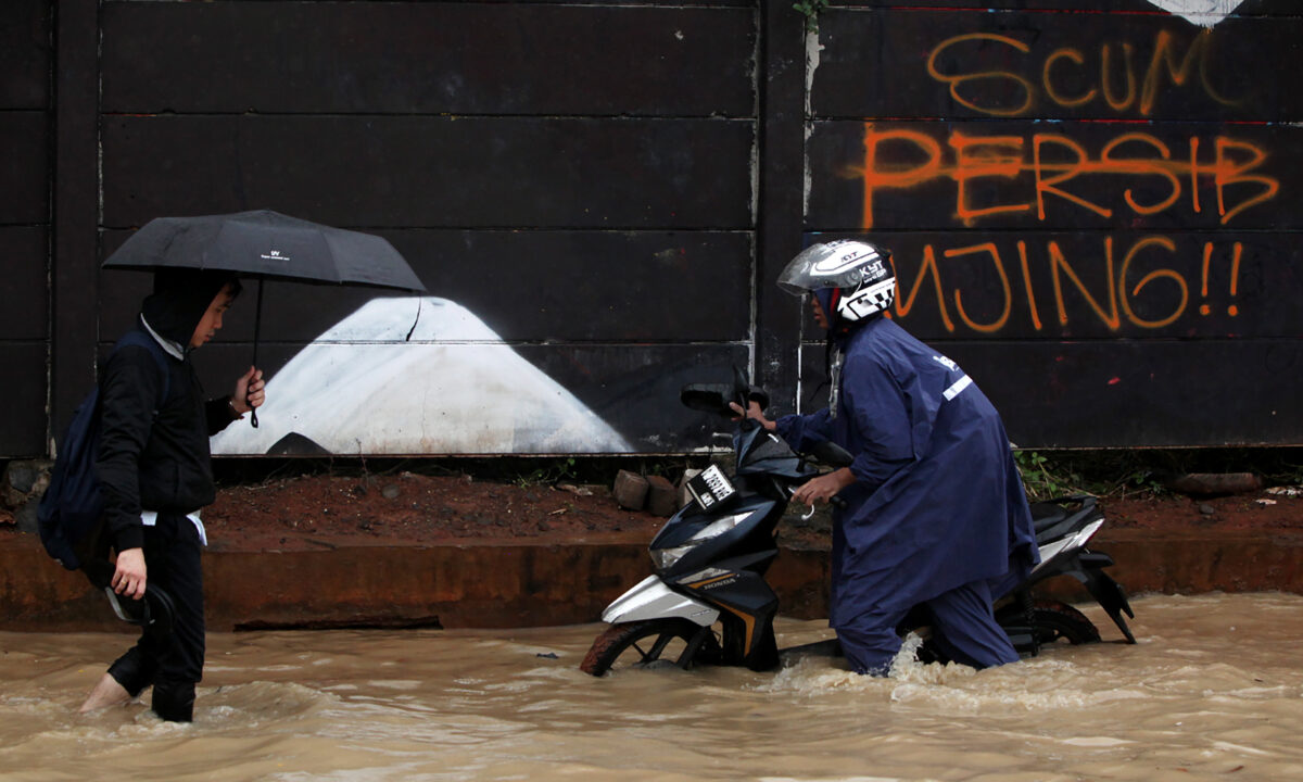 Tanggul Jebol! Banjir 1 Meter Rendam Desa di Demak - aktualitas.id