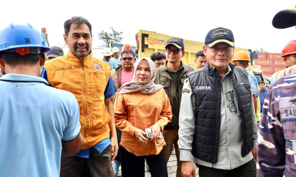 Penyerahan bantuan Kementan dan Bapanas kepada Pemerintah Aceh untuk masyarakat terdampak bencana