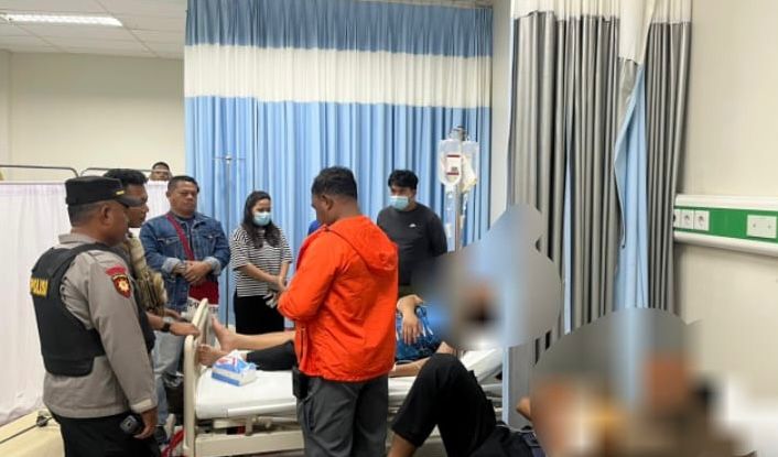 Ketiga anggota Polres Mimika yang dirawat di RSUD Mimika.