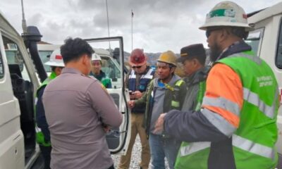 Polisi melakukan olah TKP insiden penembakan karyawan di area tambang Grasberg Tembagapura Mimika Papua Tengah.