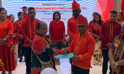 Momen pelantikan jajaran pengurus IKKRO Kabupaten Mimika