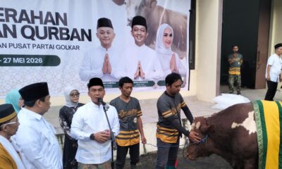 Ketua Panitia Penyerahan Hewan Kurban Partai Golkar 2026, Eric Hermawan, memberikan keterangan terkait pelaksanaan dan distribusi hewan kurban di Kantor DPP Partai Golkar, Jakarta Barat, Rabu (27/05/2026). Kegiatan penyembelihan hewan kurban Iduladha 1447 Hijriah