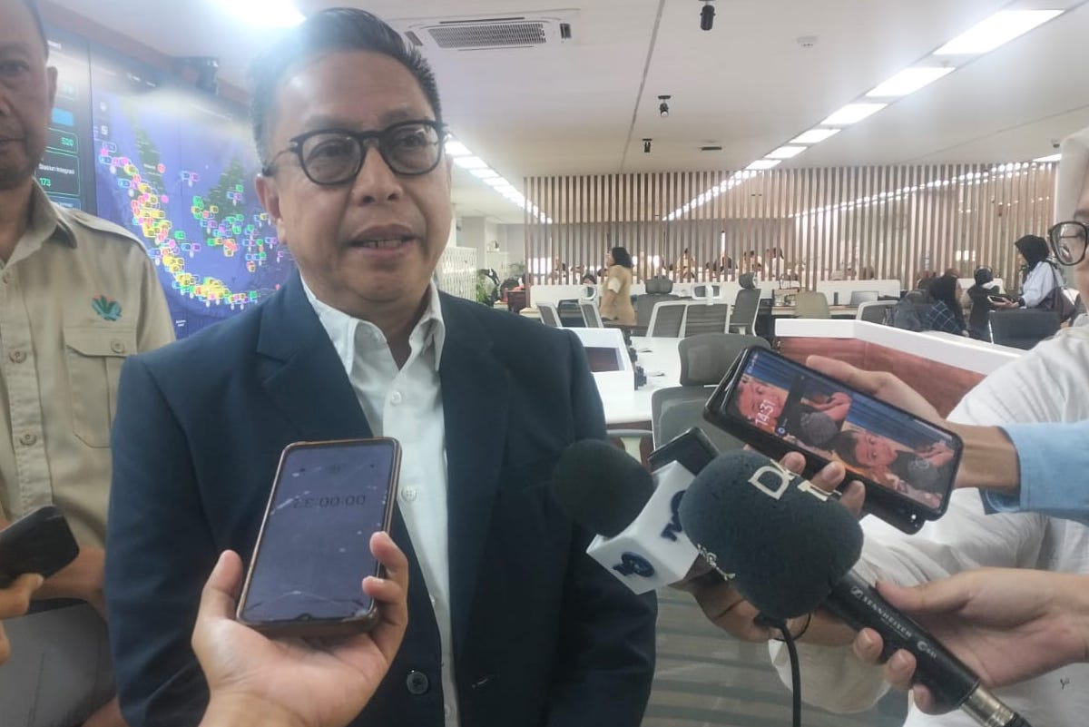 Deputi KLH Rasio Ridho Sani menjelaskan agenda Hari Lingkungan Hidup Sedunia 2026 di Jakarta
