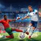 Ilustrasi dinamis pertandingan sepak bola Piala Dunia FIFA 2026 antara Inggris (putih, nomor 9) dan Ghana (merah, nomor 4) di Stadion Gillette yang penuh sesak pada malam hari. Pemain Inggris sedang menggiring bola saat pemain Ghana melakukan sliding tackle, dengan papan skor menunjukkan skor 2-1 untuk Inggris pada menit 78:45.