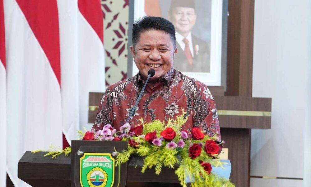 Gubernur Sumsel Herman Deru memberikan sambutan saat pelantikan pengurus HMTN MP Sumatera Selatan di Griya Agung Palembang.