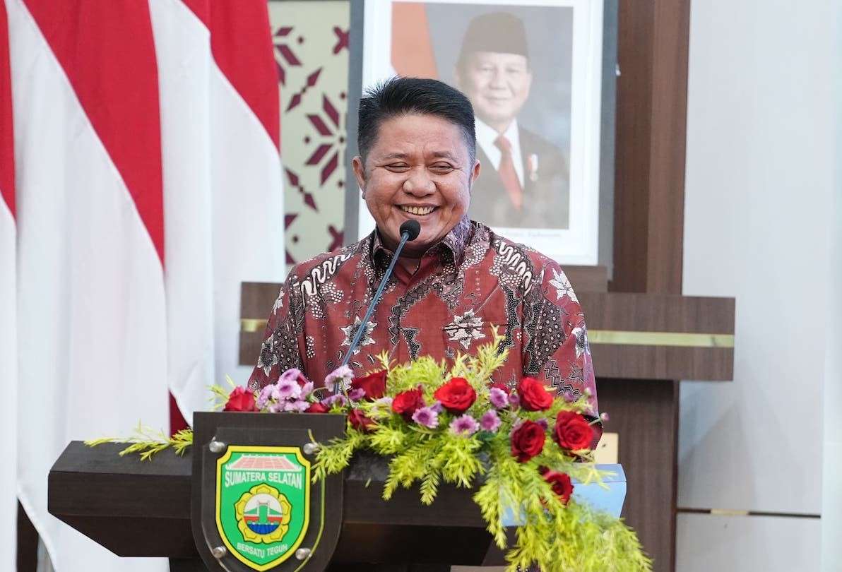 Gubernur Sumsel Herman Deru memberikan sambutan saat pelantikan pengurus HMTN MP Sumatera Selatan di Griya Agung Palembang.