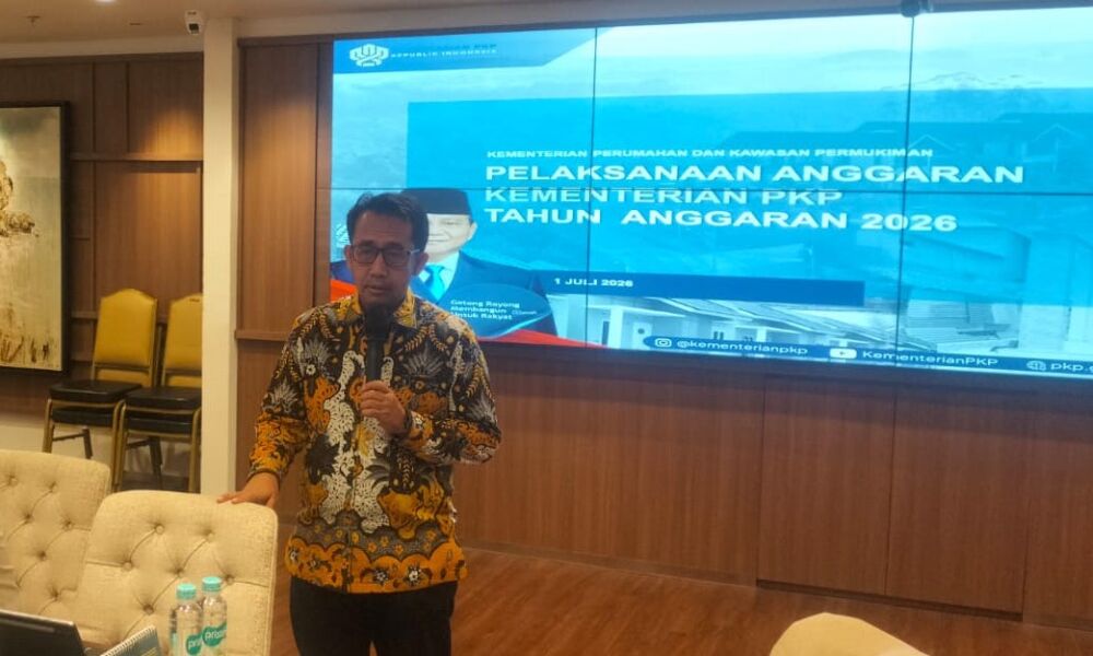 Sekretaris Jenderal Kementerian PKP Didyk Choiroel, memberikan pemaparan capaian serapan anggaran KemenPKP.