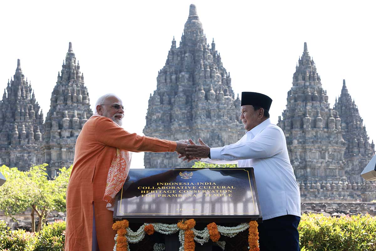 Presiden Prabowo Subianto dan Perdana Menteri India Narendra Modi bersama di kompleks Candi Prambanan, Yogyakarta, (8/7/2026). AKTUALITAS.ID/HO-BAKOM RI