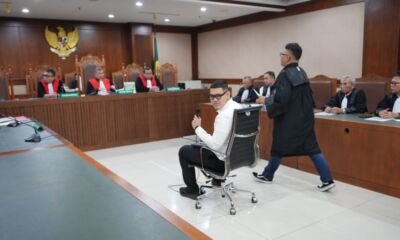 Terdakwa Bangun Paulus menjalani persidangan perkara dugaan pemerasan terhadap pengusaha Vincent.