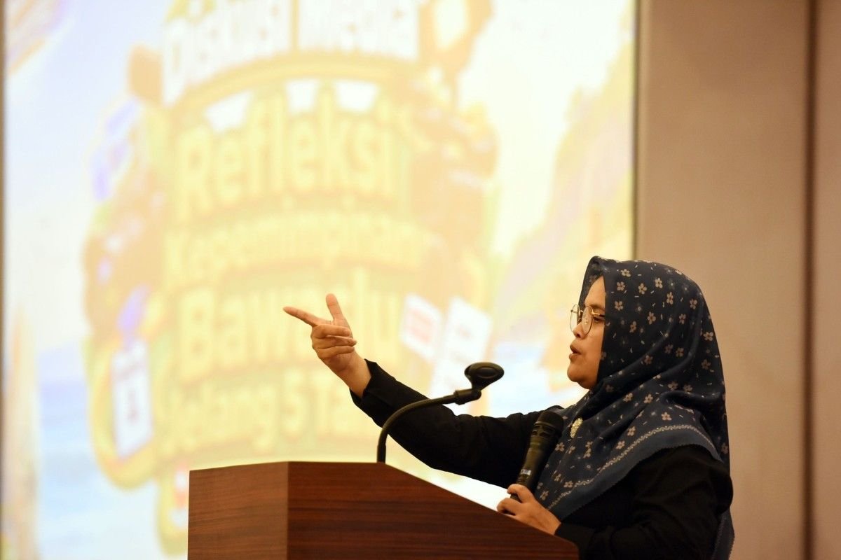 Koordinator Divisi Pencegahan, Partisipasi Masyarakat, dan Hubungan Masyarakat Bawaslu RI, Lolly Suhenty saat membuka diskusi bertema "Refleksi Kepemimpinan Bawaslu Jelang 5 Tahun" di Pangandaran, Jawa Barat, Kamis (3/9/2026). AKTUALITAS.ID/Kiki Budi Hartawan