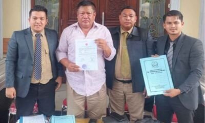 Kuasa hukum Maulana memberikan keterangan terkait laporan dugaan perzinahan perwira tinggi TNI AL ke Puspom TNI di Martapura.